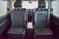 USED 2016 16 VOLKSWAGEN CARAVELLE 2.0 EXECUTIVE TDI BMT 5d 148 BHP Discover Nav, App Connect