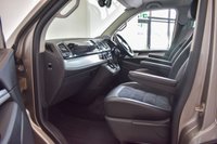 USED 2016 16 VOLKSWAGEN CARAVELLE 2.0 EXECUTIVE TDI BMT 5d 148 BHP Discover Nav, App Connect