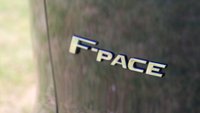 USED 2016 16 JAGUAR F-PACE 2.0d (180) R-Sport 5dr Automatic AWD Euro 6 (Sliding Panoramic Sunroof, Cold Climate Pack, Privacy) !! NATIONWIDE DELIVERY AVAILABLE !!