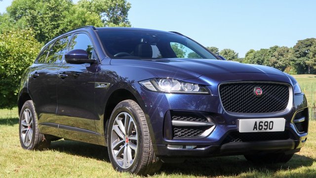 2016 16 Jaguar F-Pace 2.0d (180) R-Sport 5dr Automatic AWD Euro 6 (Sliding Panoramic Sunroof, Cold Climate Pack, Privacy)