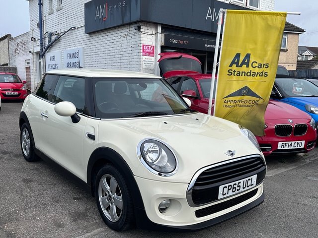 2016 65 MINI Hatch Cooper 1.5 COOPER 3d 134 BHP