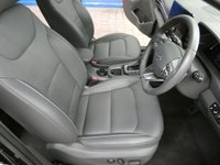 USED 2020 20 HYUNDAI IONIQ 1.6 PREMIUM SE MHEV 5d 140 BHP SAT NAV LEATHER HEATED CAMERA 1 OWNER HYUNDAI WARRANTY TILL MARCH 2025