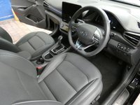 USED 2020 20 HYUNDAI IONIQ 1.6 PREMIUM SE MHEV 5d 140 BHP SAT NAV LEATHER HEATED CAMERA 1 OWNER HYUNDAI WARRANTY TILL MARCH 2025