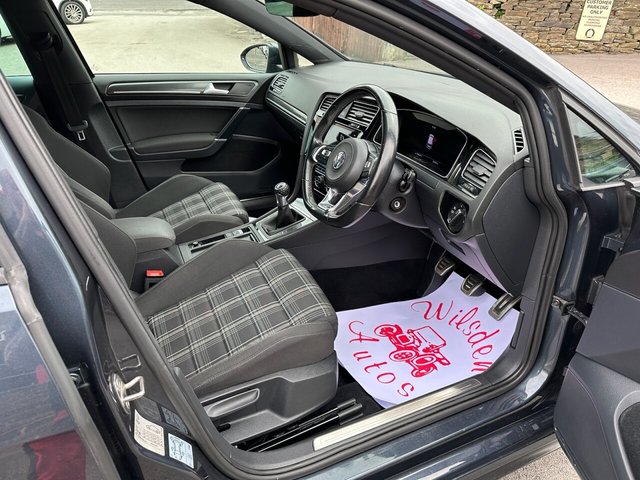 2018 VOLKSWAGEN, GOLF - Photo 10