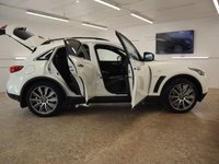 USED 2016 16 INFINITI QX70 3.0 S DESIGN D 5d 235 BHP LOW MILEAGE WITH SERVICE HISTORY AND GREAT CONDITION