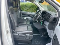 USED 2018 67 PEUGEOT EXPERT 2.0 BLUE HDI PROFESSIONAL LONG 120 BHP TWIN SIDE LOADING DOORS Air Con & Satellite Navigation