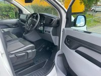 USED 2018 67 PEUGEOT EXPERT 2.0 BLUE HDI PROFESSIONAL LONG 120 BHP TWIN SIDE LOADING DOORS Air Con & Satellite Navigation