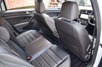 USED 2017 67 VOLKSWAGEN GOLF 2.0 R TSI DSG 5d 306 BHP PANROOF / DCC / PERFORMANCE PK