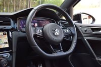 USED 2017 67 VOLKSWAGEN GOLF 2.0 R TSI DSG 5d 306 BHP PANROOF / DCC / PERFORMANCE PK