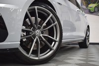 USED 2017 67 VOLKSWAGEN GOLF 2.0 R TSI DSG 5d 306 BHP PANROOF / DCC / PERFORMANCE PK