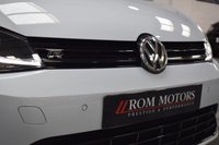 USED 2017 67 VOLKSWAGEN GOLF 2.0 R TSI DSG 5d 306 BHP PANROOF / DCC / PERFORMANCE PK