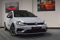 USED 2017 67 VOLKSWAGEN GOLF 2.0 R TSI DSG 5d 306 BHP PANROOF / DCC / PERFORMANCE PK