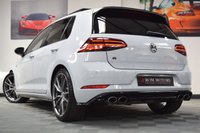 USED 2017 67 VOLKSWAGEN GOLF 2.0 R TSI DSG 5d 306 BHP PANROOF / DCC / PERFORMANCE PK