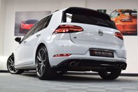 USED 2017 67 VOLKSWAGEN GOLF 2.0 R TSI DSG 5d 306 BHP PANROOF / DCC / PERFORMANCE PK