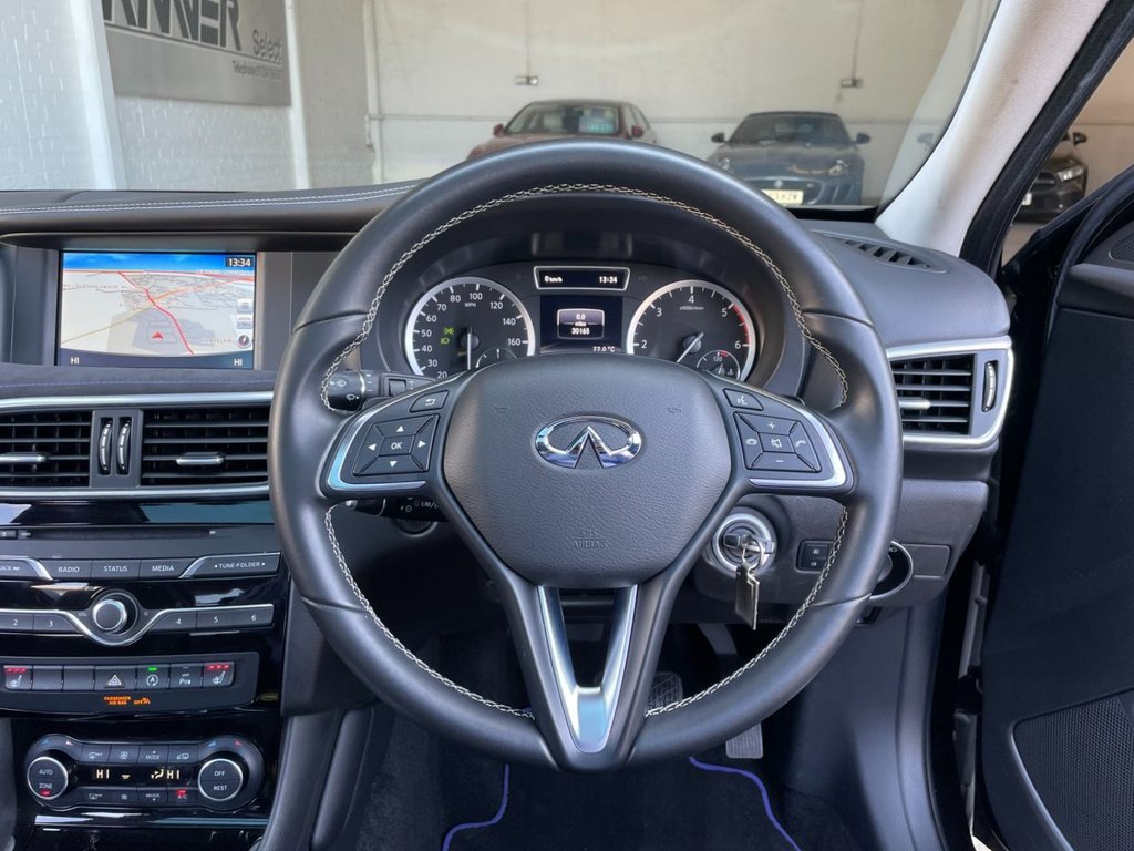 USED 2017 67 INFINITI Q30 1.5 BUSINESS EXECUTIVE D 5d 107 BHP 
