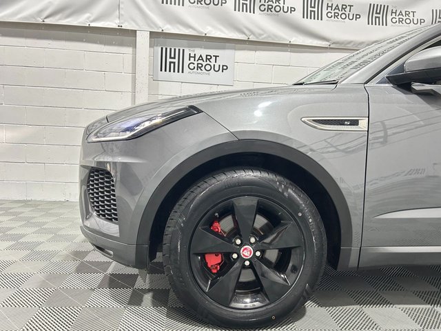 2019 JAGUAR E-PACE - Photo 4