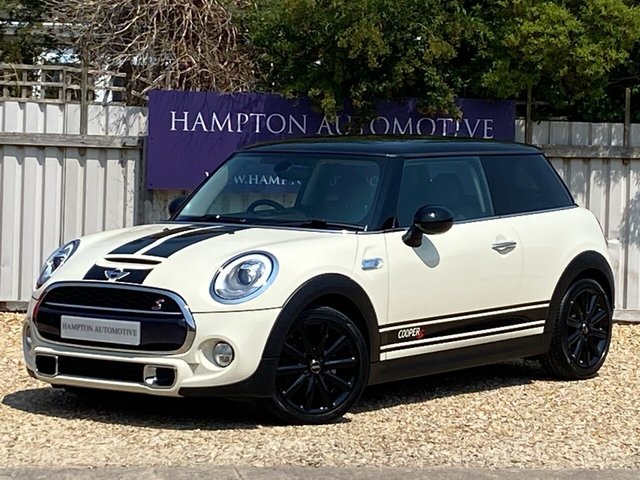2017 17 MINI Hatch Cooper 2.0 COOPER S  CHILLI PACK 3d 189 BHP