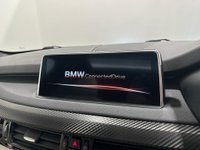 USED 2015 65 BMW X5 3.0 XDRIVE30D M SPORT 5d 255 BHP Striking Ivory White Interior, Matt Carbon Interior Accents, Panoramic Glass Slide Roof,