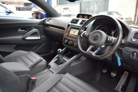 USED 2017 11 VOLKSWAGEN SCIROCCO 2.0 R LINE TDI BLUEMOTION TECHNOLOGY 2d 150 BHP FULL HEATED LEATHER / ULEZ CAR