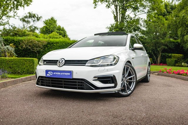 View our VOLKSWAGEN GOLF