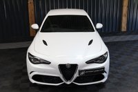 USED 2020 70 ALFA ROMEO GIULIA 2.9 V6 BITURBO QUADRIFOGLIO 4d 503 BHP QUADRIFOGLIO STEERING WHEEL, MEMORY HEATED SEATS, CARBON INTERIOR, HARMAN KARDON SOUND, MINERAL PEARL PAINT.