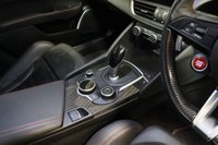 USED 2020 70 ALFA ROMEO GIULIA 2.9 V6 BITURBO QUADRIFOGLIO 4d 503 BHP QUADRIFOGLIO STEERING WHEEL, MEMORY HEATED SEATS, CARBON INTERIOR, HARMAN KARDON SOUND, MINERAL PEARL PAINT.