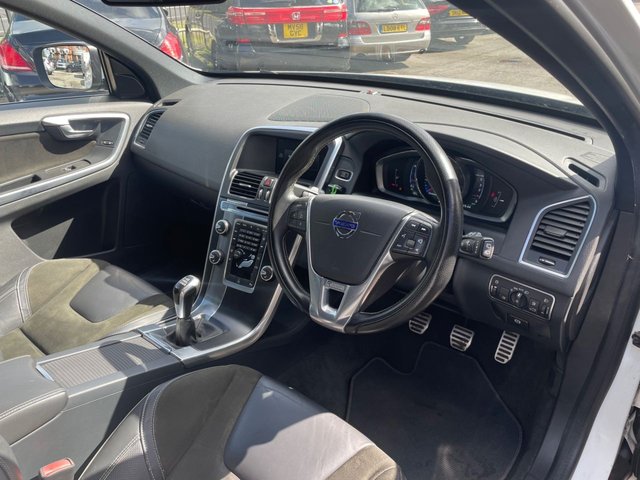 2015 VOLVO XC60 - Photo 9