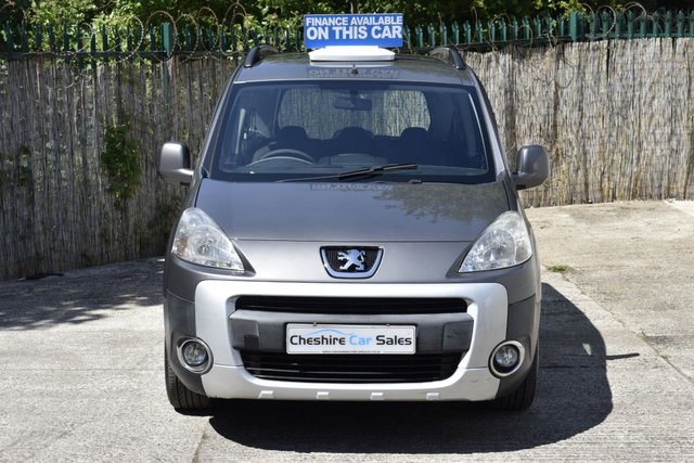 View our PEUGEOT PARTNER