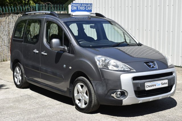 View our PEUGEOT PARTNER