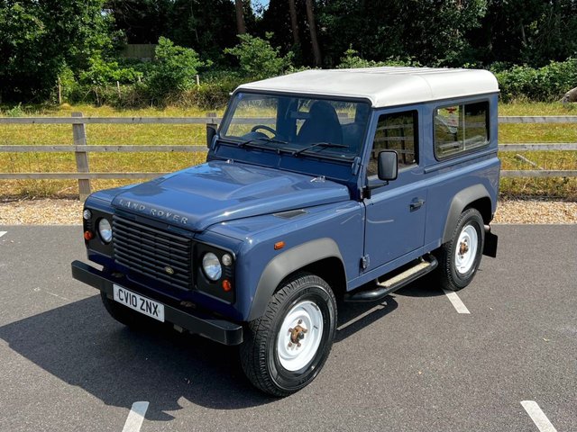 2010 10 Land Rover Defender 90 HARD TOP // SWB 2d // 2.4 121 BHP // pxswap