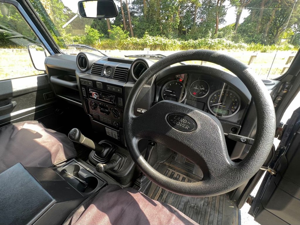 USED 2010 10 LAND ROVER DEFENDER 90 HARD TOP // SWB 2d // 2.4 121 BHP // pxswap 