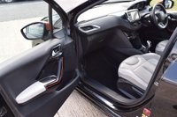 USED 2014 64 PEUGEOT 208 1.2 ROLAND GARROS 5d 82 BHP 