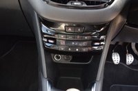 USED 2014 64 PEUGEOT 208 1.2 ROLAND GARROS 5d 82 BHP 