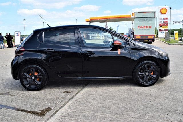 2014 PEUGEOT 208 - Photo 9
