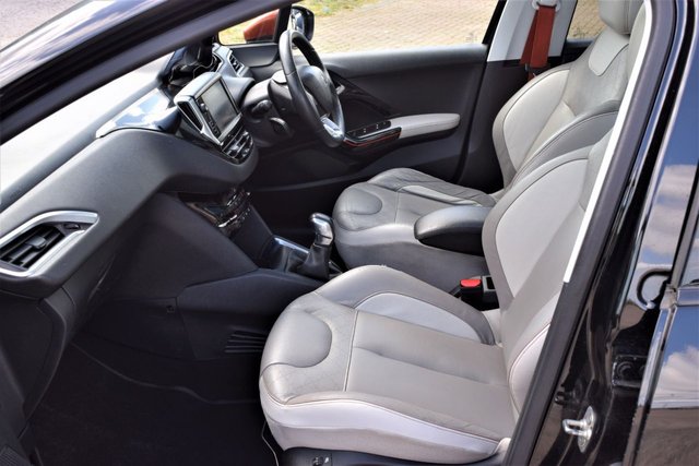 2014 PEUGEOT 208 - Photo 6