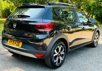 USED 2021 71 DACIA SANDERO STEPWAY 1.0 PRESTIGE TCE 5d 90 BHP SATELLITE NAVIGATION REAR VIEW CAMERA APPLE CARPLAY AND ANDROID AUTO