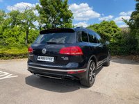USED 2015 65 VOLKSWAGEN TOUAREG 3.0 V6 R-LINE TDI BLUEMOTION TECHNOLOGY 5d 259 BHP 20in DIAMOND CUT ALLOYS-FSH