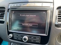 USED 2015 65 VOLKSWAGEN TOUAREG 3.0 V6 R-LINE TDI BLUEMOTION TECHNOLOGY 5d 259 BHP 20in DIAMOND CUT ALLOYS-FSH