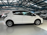 USED 2014 14 TOYOTA YARIS 1.5 HYBRID ICON PLUS 5d 61 BHP 