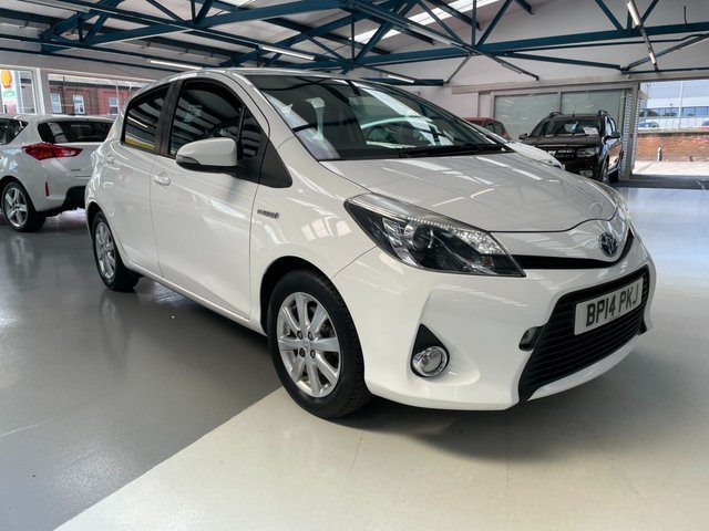 2014 14 Toyota Yaris 1.5 HYBRID ICON PLUS 5d 61 BHP