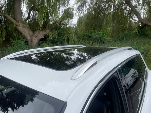 View our VOLKSWAGEN TOUAREG