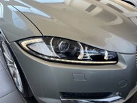 USED 2013 63 JAGUAR XF 2.2 D PREMIUM LUXURY 4d 200 BHP 9 x SERVCIE STAMPS INCLUDING CAMBELT DONE IN 2022 - NAVIGATION - BLUETOOTH - CLIMATE CONTROL - HEATED SEATS - HEATED WINDSCREEN - POWER MEMORY FRONT SEATS - 18" ALLOY WHEELS