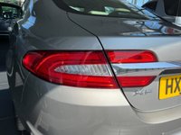 USED 2013 63 JAGUAR XF 2.2 D PREMIUM LUXURY 4d 200 BHP 9 x SERVCIE STAMPS INCLUDING CAMBELT DONE IN 2022 - NAVIGATION - BLUETOOTH - CLIMATE CONTROL - HEATED SEATS - HEATED WINDSCREEN - POWER MEMORY FRONT SEATS - 18" ALLOY WHEELS