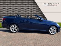 USED 2012 61 LEXUS IS 2.5 250C ADVANCE 2d 205 BHP 11 SERVICES (10 MAIN LEXUS DEALER) - NAVIGATION SYSTEM - DAB RADIO - BLUETOOTH HANDSFREE - 18"ALLOYS - CLIMATE CONTROL - BLACK LEATHER
