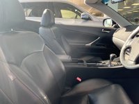 USED 2012 61 LEXUS IS 2.5 250C ADVANCE 2d 205 BHP 11 SERVICES (10 MAIN LEXUS DEALER) - NAVIGATION SYSTEM - DAB RADIO - BLUETOOTH HANDSFREE - 18"ALLOYS - CLIMATE CONTROL - BLACK LEATHER