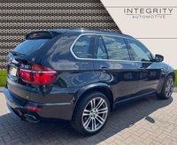 USED 2011 60 BMW X5 3.0 XDRIVE30D M SPORT 5d 241 BHP USB INTERFACE - POWER DRIVE AND PASSENGER SEATS - HEATED SEATS - DUAL ZONE AIR CONDITIONING - 20" LIGHT SPOKE ALLOY WHEELS