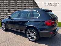 USED 2011 60 BMW X5 3.0 XDRIVE30D M SPORT 5d 241 BHP USB INTERFACE - POWER DRIVE AND PASSENGER SEATS - HEATED SEATS - DUAL ZONE AIR CONDITIONING - 20" LIGHT SPOKE ALLOY WHEELS
