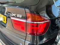 USED 2011 60 BMW X5 3.0 XDRIVE30D M SPORT 5d 241 BHP USB INTERFACE - POWER DRIVE AND PASSENGER SEATS - HEATED SEATS - DUAL ZONE AIR CONDITIONING - 20" LIGHT SPOKE ALLOY WHEELS