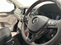 USED 2018 18 VOLKSWAGEN TRANSPORTER 2.0 T32 TDI KOMBI HIGHLINE BMT 201 BHP Double Electric Side Slide Door