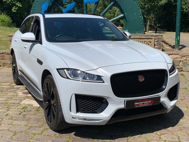 2020 70 Jaguar F-Pace 2.0 CHEQUERED FLAG AWD 5d 178 BHP